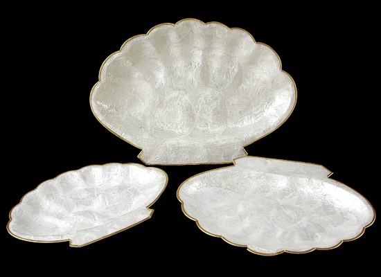 3 PC Capiz Scallop B V1-90  8/4/13