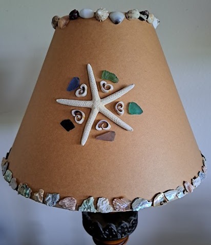 Lampshade paper(HvD) tan with sealife trim notlite 6.5x14x10
